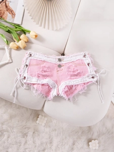 Shorts vaqueros rosas de tiro bajo con rotos y dobladillo deshilachado con estilo