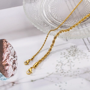 Classic 18k gold plated stainless steel rope chain necklace with secure lobster clasp