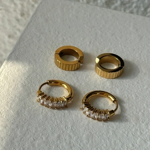 Vintage gold-plated titanium steel earrings with textured hoop and zircon inlay