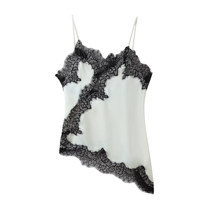 Débardeur en satin blanc sexy avec dentelle noire et ourlet asymétrique pour femme