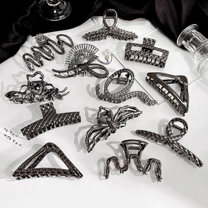 11-teiliges Set Haarklammern in Gunmetal-Optik mit Spinnen- und Geometriedesign