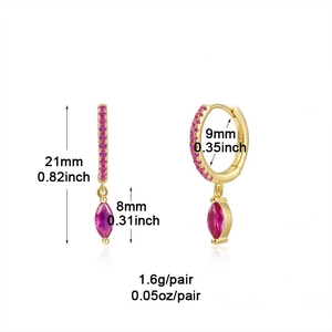 Boucles d'oreilles de luxe dorées en zircon avec pierre marquise et hauteur de 21mm