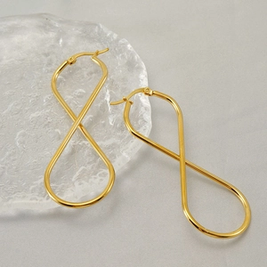 Polished 18k gold plated figure eight earrings in geometric twisted stainless steel