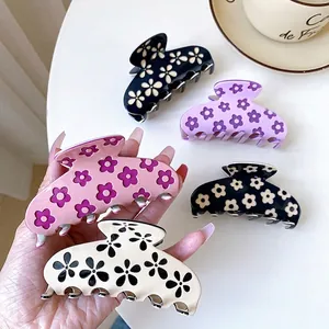 Floral acetate hair claw clips set in five colors for elegant hair styling