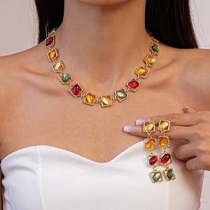 Vintage Colorful Resin Geometric Necklace And Earrings With Silver Earring Post Alloy Jewelry For Women