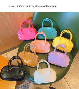 Detailed view of colorful PVC jelly handbags in eight colors with 18.5x6.5x11.5cm size guide