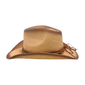 Détail d'un chapeau de cowboy en paille tissée avec bords dégradés et bande en cuir