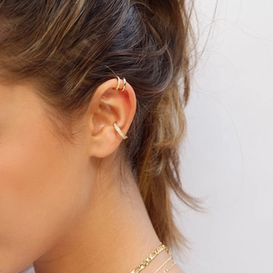 Three-piece set of 18k gold-plated U-shaped ear cuffs with cubic zirconia for non-pierced ears