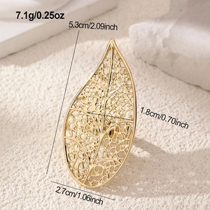 Detailed view of a gold hollow leaf ring showing size 5.3cm and weight 7.1g measurements
