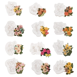 Set mit 12 Silikonformen für Schmetterlings- und Blumen-Gipsdiffusoren fürs Auto