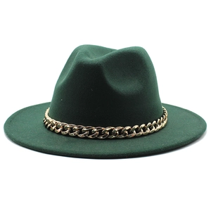 Classic dark green wool fedora hat for men and women featuring a gold chain band detail