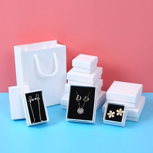 Minimalist white litchi pattern jewelry gift box set with matching paper tote bags