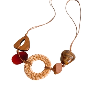 Bohemian rattan pendant necklace with wooden beads and resin accents for women