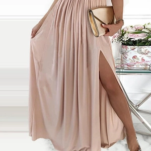 Elegantes ärmelloses Paillettenkleid in Altrosa mit hohem Schlitz für Sommerfeste