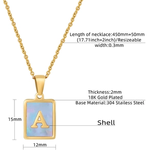 Collana in acciaio inossidabile placcata oro 18K con ciondolo in conchiglia e lettera A