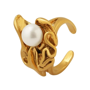 Irregular gold-plated lava ring with large pearl and textured crinkle finish for women