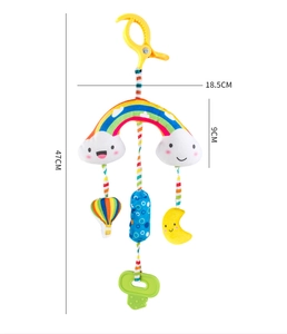 Jouet en peluche pour poussette bébé avec arc-en-ciel, nuage et mesures précises