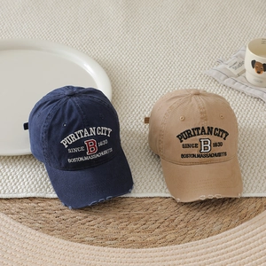 Distressed cotton baseball cap with embroidered B letter and vintage washed finish