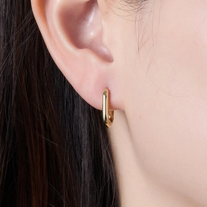 Minimalist S925 sterling silver geometric U-shaped hoop earrings in polished gold finish