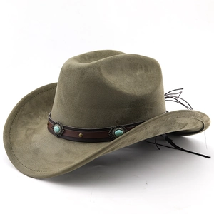 Chapeau de cowboy vintage vert armée avec perles turquoise et garniture en cuir sur fond blanc
