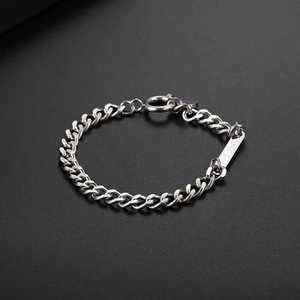 Minimalist silver Cuban link chain bracelet with polished rectangular bar for men and women