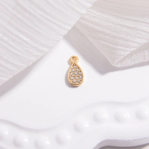 Eleganter goldener Tropfenanhänger mit Zirkonia Einlage für DIY Schmuckdesign