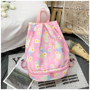 Rosa Rucksack mit Gänseblümchen-Print und separatem Bodenfach für Nass- und Trockentrennung