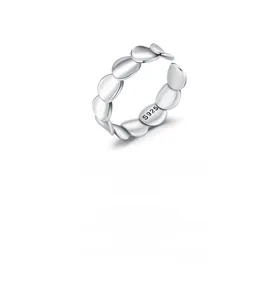 Detailed view of S925 sterling silver ring with overlapping petal design and S925 hallmark