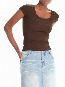 Slim fit brown short sleeve T-shirt with U-neck paired with a light blue denim skirt