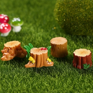 Miniature resin tree stumps with mushrooms for moss micro landscape decoration set