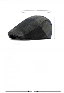 Size guide for wool blend beret showing 55-59cm circumference and 5.5cm brim measurements
