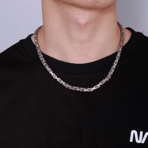 Men's hip-hop stainless steel Byzantine chain necklace with sandblasted square links