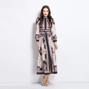 Elegant vintage Baroque print maxi dress with stand collar and long sleeves for women