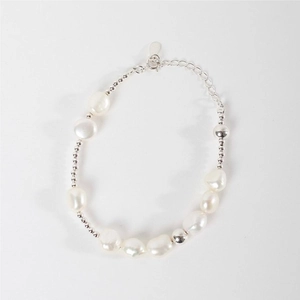 Baroque pearl and S925 sterling silver bead bracelet with elegant geometric design