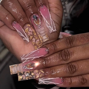 Long Coffin Press On Nails Pink Gradient Butterfly Rhinestone Decoration Fake Nails For Women Elegant Manicure Art Tips