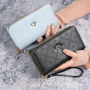 Women's Long Wallet PU Leather Double Zipper Large Capacity Heart Decor Geometric Embossed Clutch With Wristlet