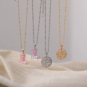 Copper Enamel Pink Cowgirl Boot Hat Pendant Necklace For Women Fashion Western Cowgirl Style Rhinestone Star Jewelry Accessory