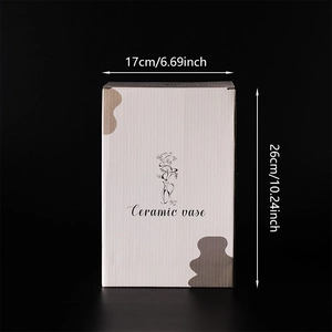 Detailed packaging specifications for the white ceramic vase showing dimensions 17x26cm