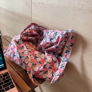 Retro floral cotton tote bag with vintage rose print and wide shoulder strap for daily use