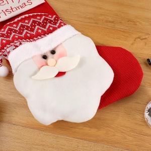 Chaussette de Noël rouge avec appliqué Père Noël et broderie Merry Christmas