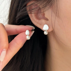 Minimalist 925 sterling silver brushed irregular stud earrings with white pearl accents