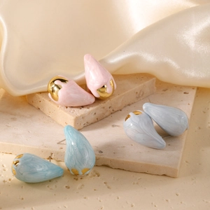 Fashion Teardrop Stud Earrings With Copper Post Marble Texture Resin Geometric Comma Earrings For Women Minimalist Jewelry Gift