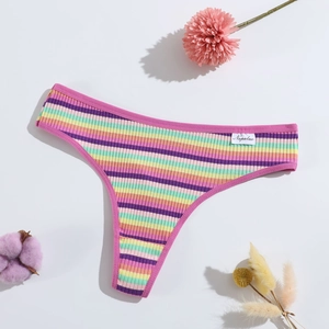 String arc-en-ciel en coton côtelé pour femme avec taille basse et coupe respirante