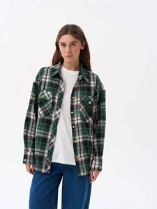 Damen Karohemd in Grün mit langen Ärmeln und Brusttaschen im lässigen Oversize-Stil