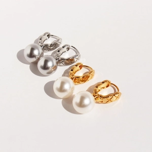 Quilted Pattern Brass Hoop Earrings With Round Imitation Artificial Pearl Drops Elegant French Retro Style Jewelry For Women