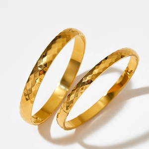 Minimalist gold-plated stainless steel cuff bracelets with textured diamond pattern