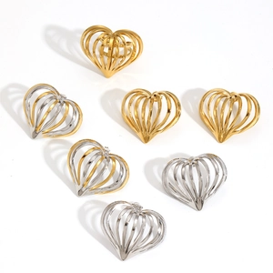 Chic hollow 3D heart-shaped earrings and rings set in gold and silver polished finishes