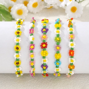 Handgemaakte Bloemen Kralen Armband Glas Kralen Verstelbaar Geweven Koord Boho Chic Madeliefje Sieraden Cadeau Voor Vrouwen