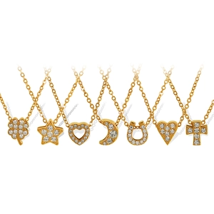 Goldene Kleeblatt Stern und Herz Anhänger Halsketten mit Kristallen für Damen auf Weiß