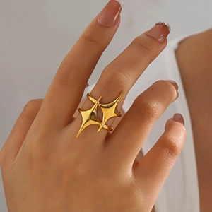 Minimalist double star cutout ring in 18K gold plated stainless steel for women